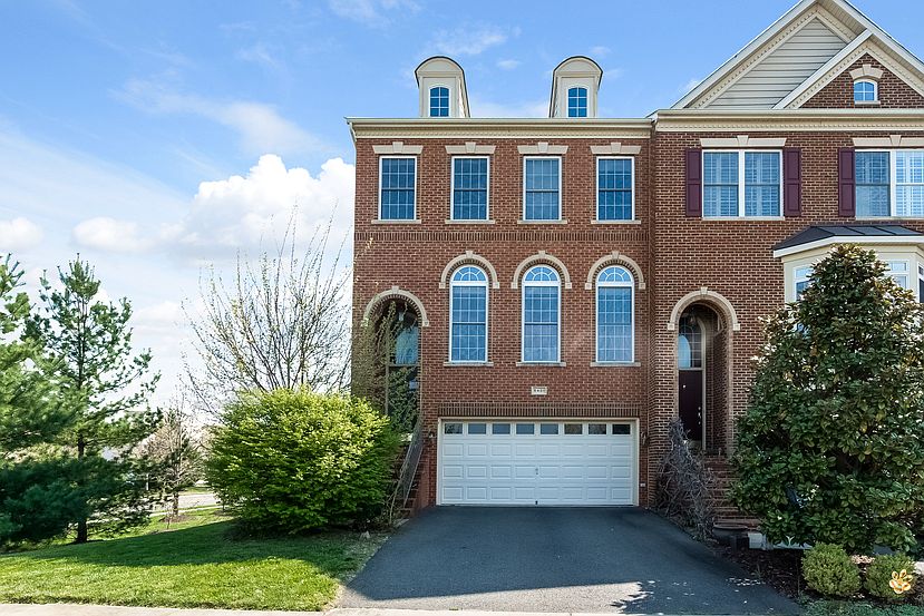 1st image of 5401 Pachysandra Ln