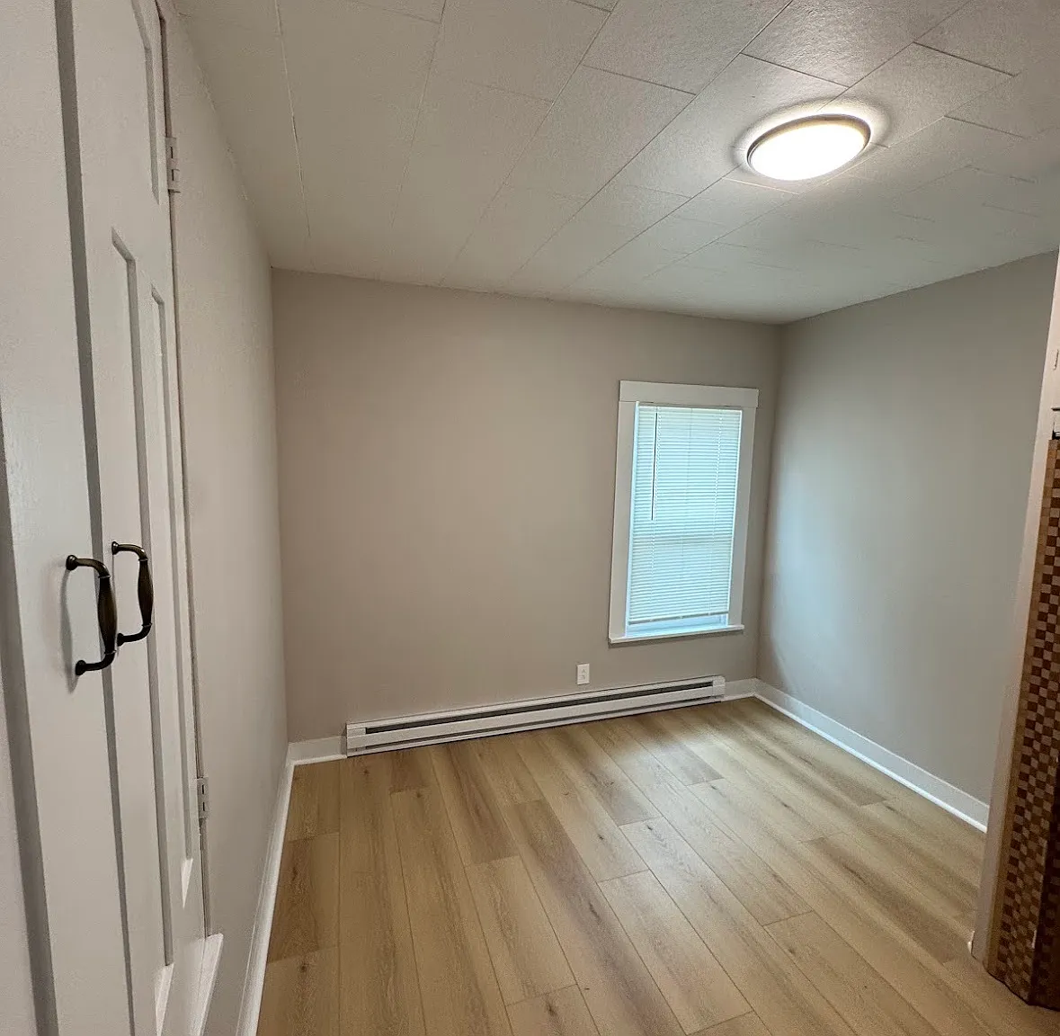 2 bed, 1.0 bath, $1,800 — Photo 4