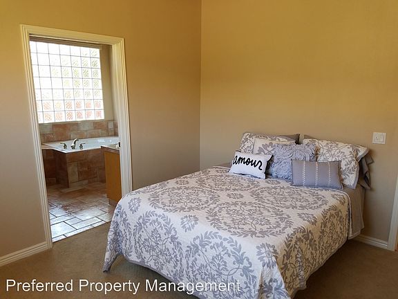 5th image of 250 N Snow Canyon Dr #67