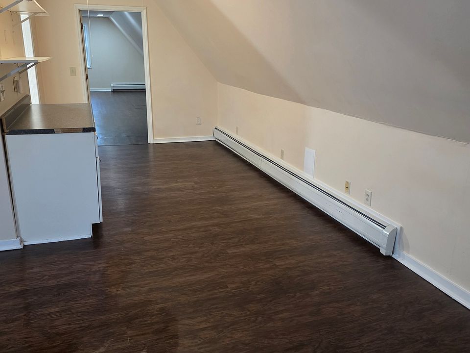 1st image of 76 3rd Ave #3