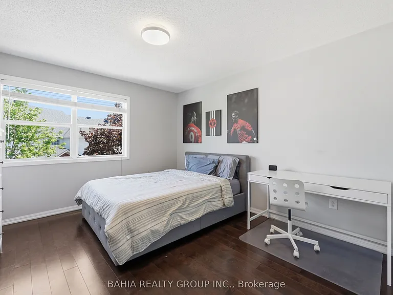 1412 Crozier Cres — Photo 20