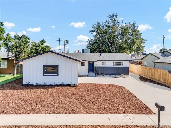 8685 Eddy Street, Hanford, CA 93230