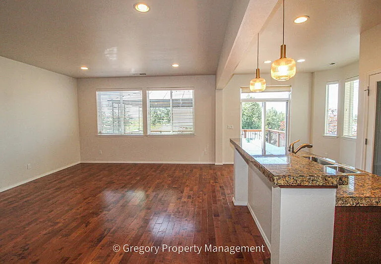 22924 42nd Dr SE — Photo 3