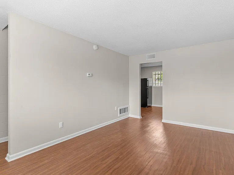1305 Clay St #1 — Photo 10