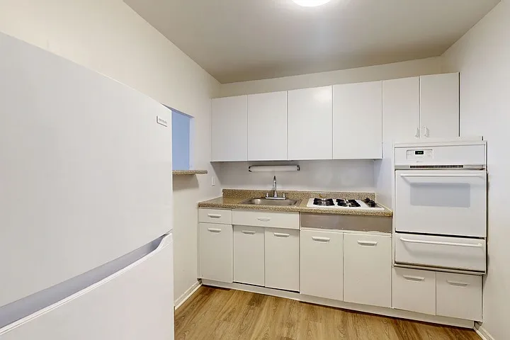 Lake Meadows Apartments — Photo 198