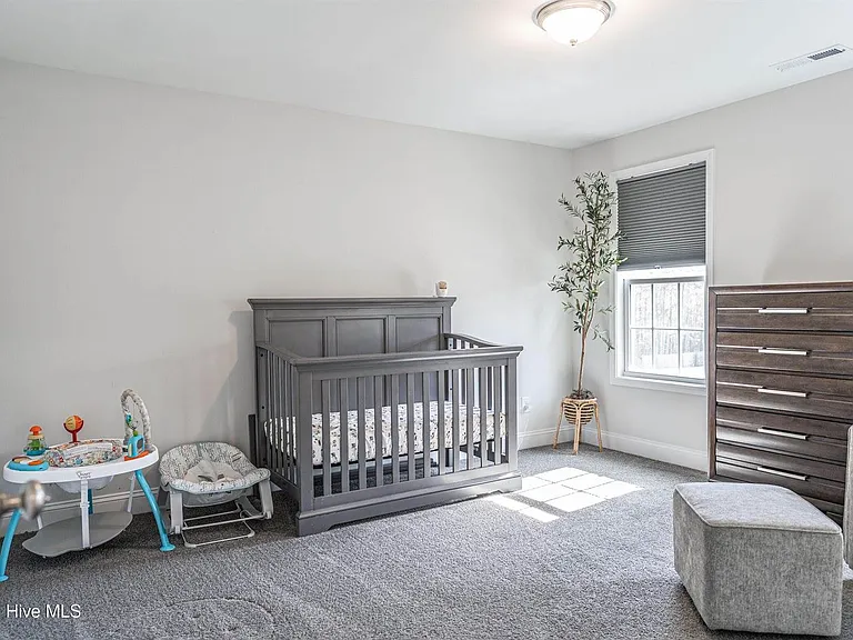 104 Sierra Dr — Photo 23