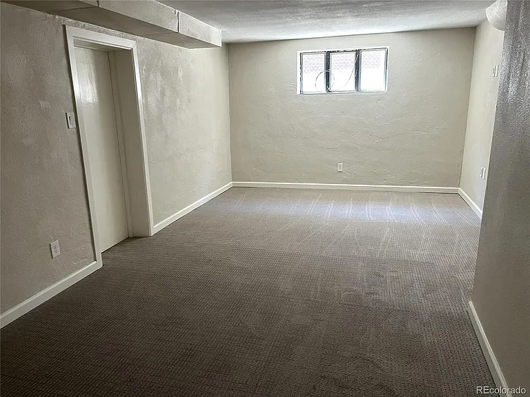 4243 Wyandot St — Photo 10