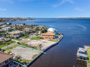 807 Cypress Lake Cir, Fort Myers, FL 33919
