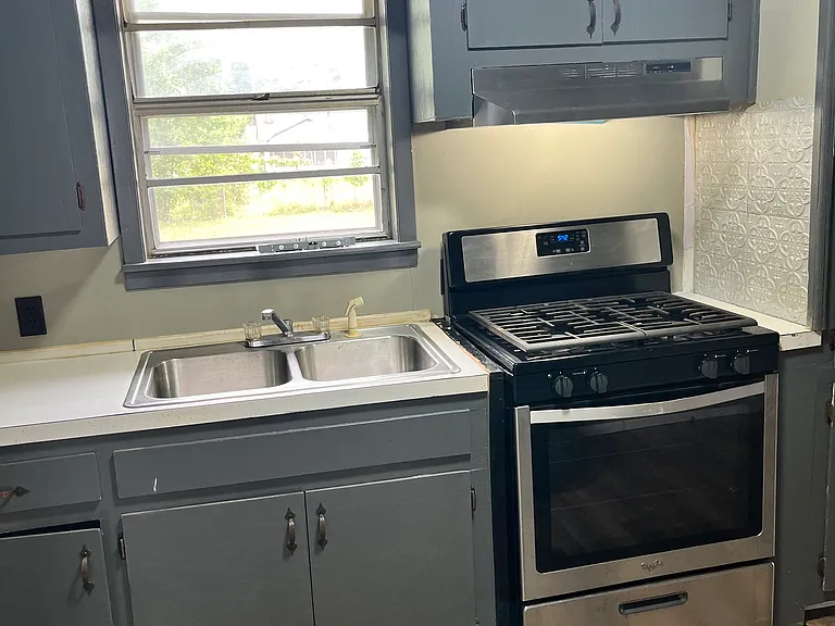 712 W Barnett St — Photo 12