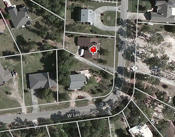 1st image of 916 E Lakeshore Dr
