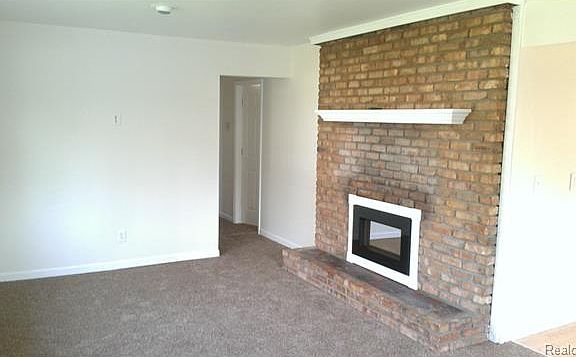 3rd image of 19991 Crandell Ct