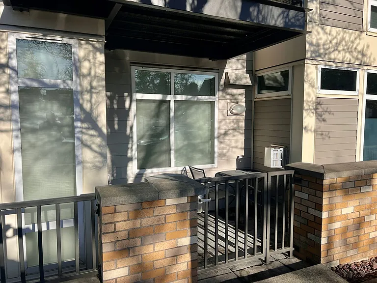 211 Kirkland Ave #211 — Photo 12