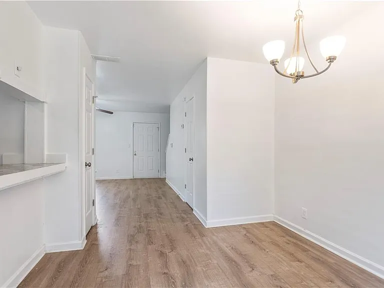 1585 Springleaf Point SE — Photo 7