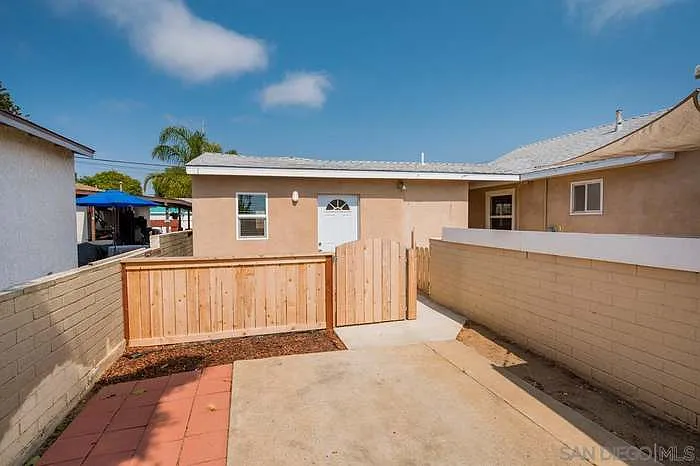 Studio, 473 sqft, $2,100 — Photo 3