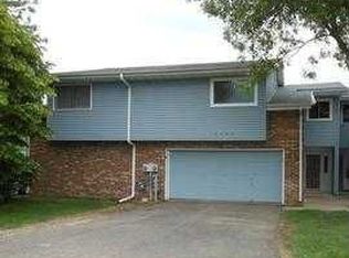 18353 Creeks Bend Dr, Minnetonka, MN 55345