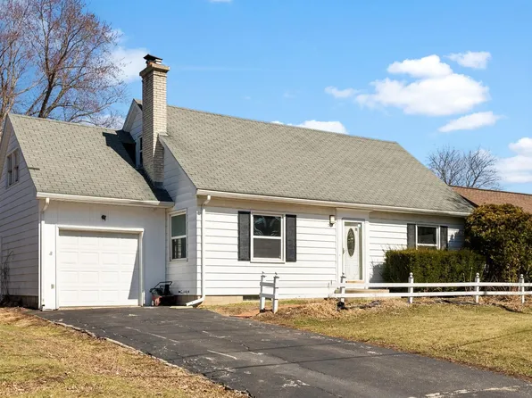 210 South St, Deforest, WI 53532