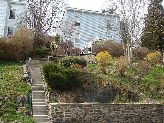 2nd image of 273 Edwards Pl