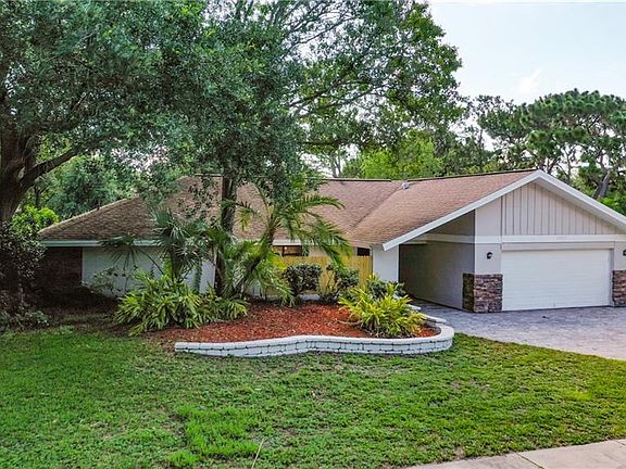 4th image of 14005 Lake Bluff Ct