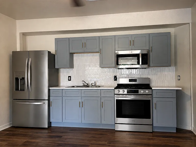 223 N Richter St — Photo 1
