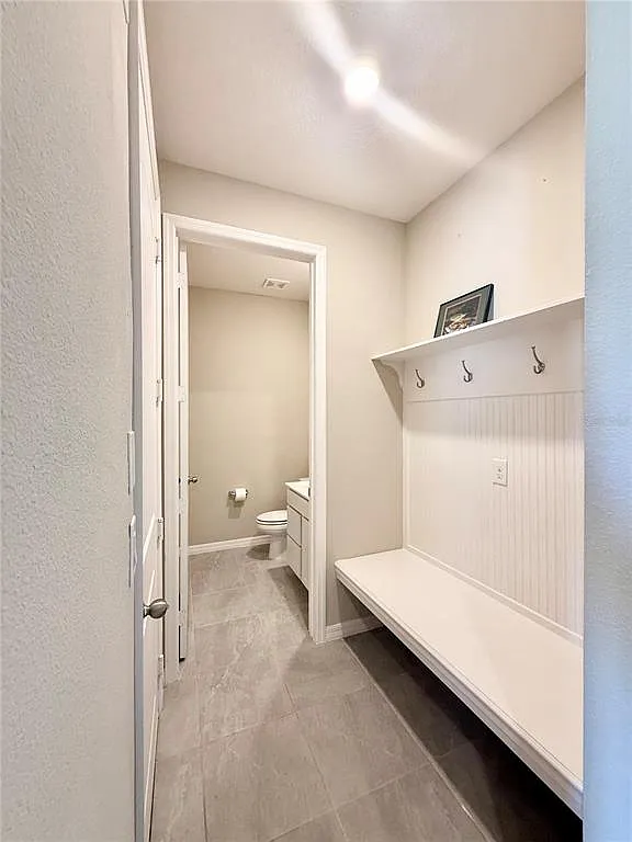 2 bed, 2.5 bath, 1615 sqft, $1,950 — Photo 3