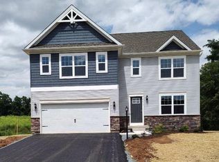 5473 Foxhound Chase, Waynesboro, PA 17268