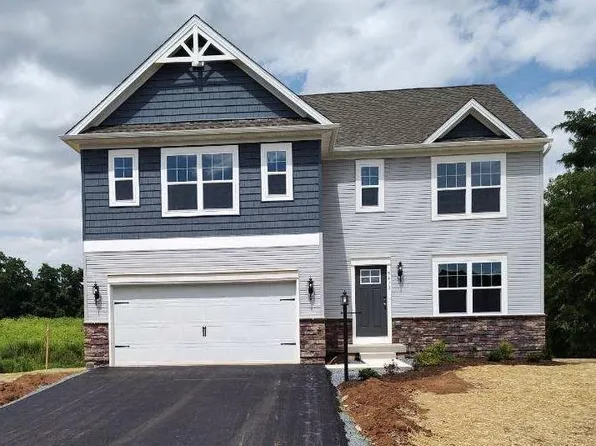 5473 Foxhound Chase, Waynesboro, PA 17268