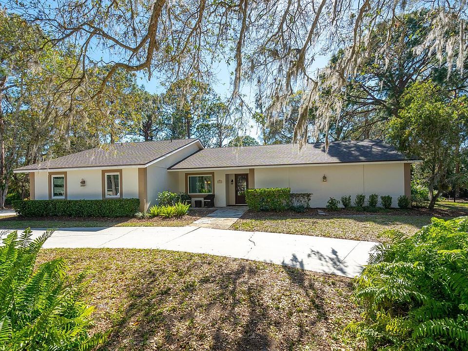 1st image of 4910 Hidden Oaks Trl