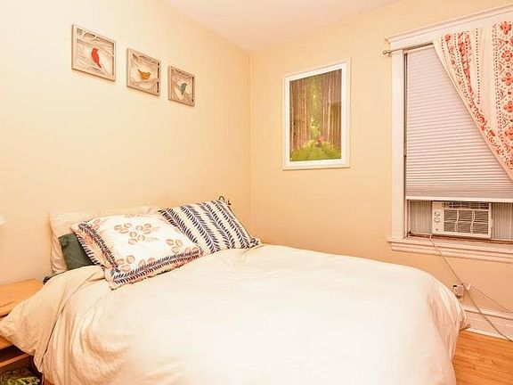5th image of 2537 W Leland Ave #1