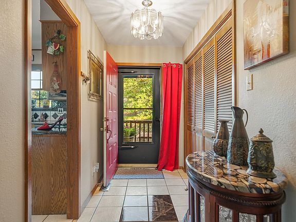 3rd image of 2311 Lakeshore Dr Unit N3