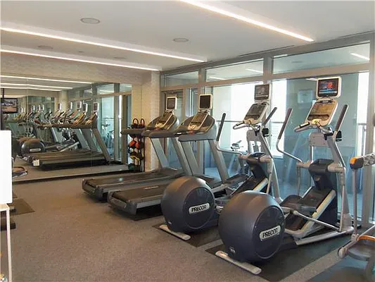 Rented by Avenue Sotheby's International Realty | media 17