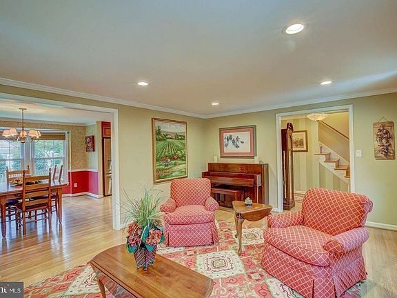 5th image of 2420 Chilham Pl