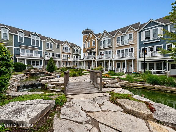 2nd image of 50 Lakeview Pl