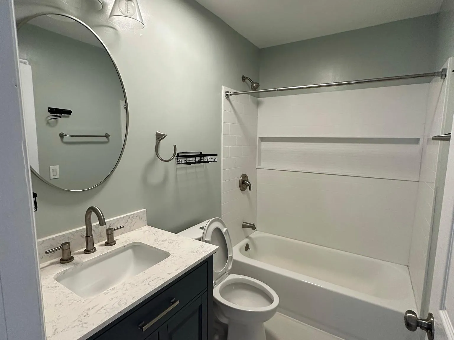 3 bed, 1.5 bath, 1100 sqft, $3,000 — Photo 4