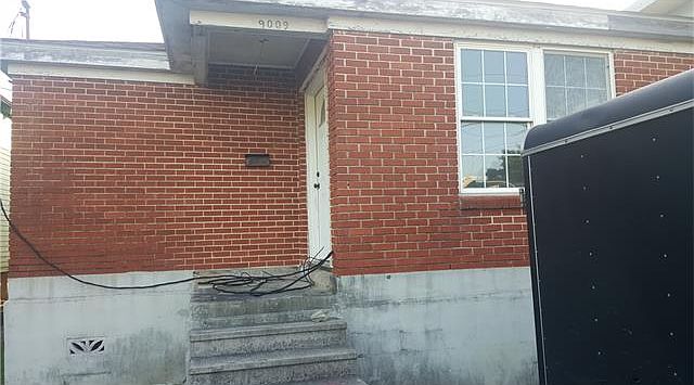 2nd image of 9009 Olive St