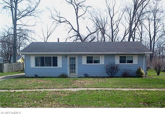 1st image of 571 Oakwood Ave