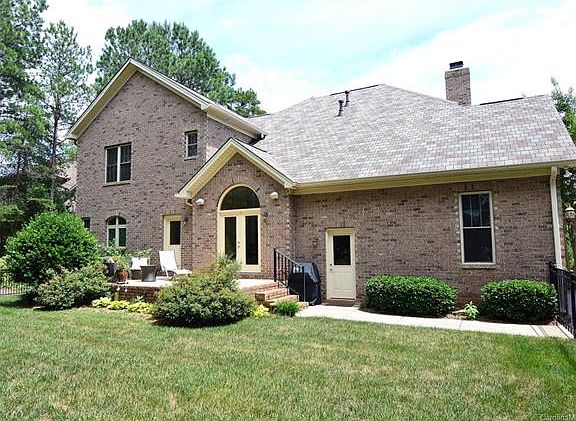 4th image of 3236 Lake Pointe Dr