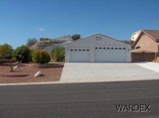 2555 Park Ridge Ave, Bullhead City, AZ 86429