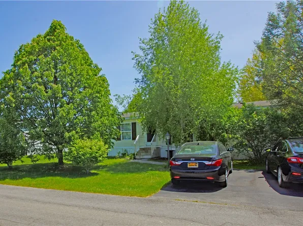 27 Morgans Run, Clifton Springs, NY 14432