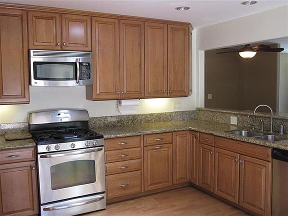 3rd image of 13516 Orange Blossom Ln