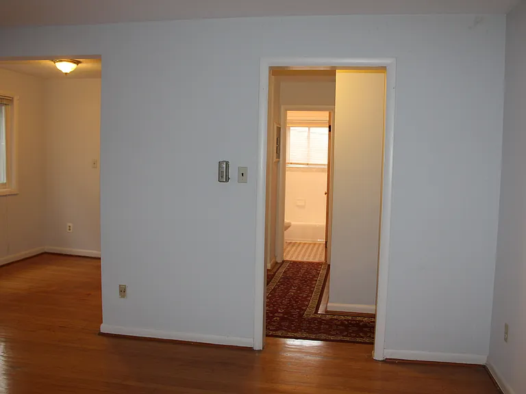 Ballston Gardens — Photo 22
