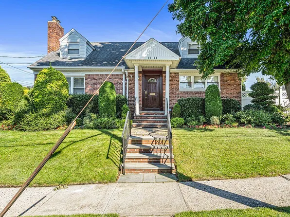 14-05 156th St, Whitestone, NY 11357