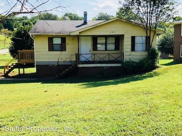 401 East St, Tuscumbia, AL 35674