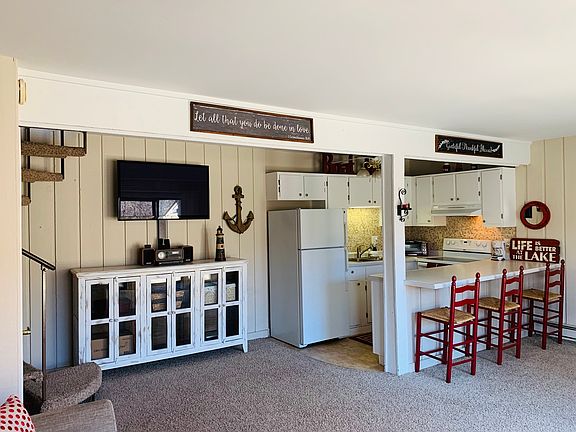 5th image of 25 Jamaica Colony APT 1