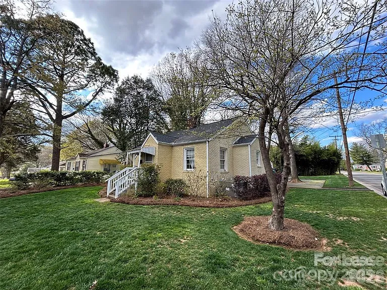 1300 Bethel Rd — Photo 2