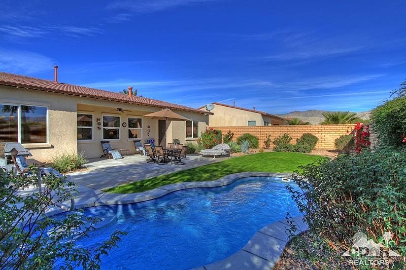 2nd image of 40482 Twin River Ln