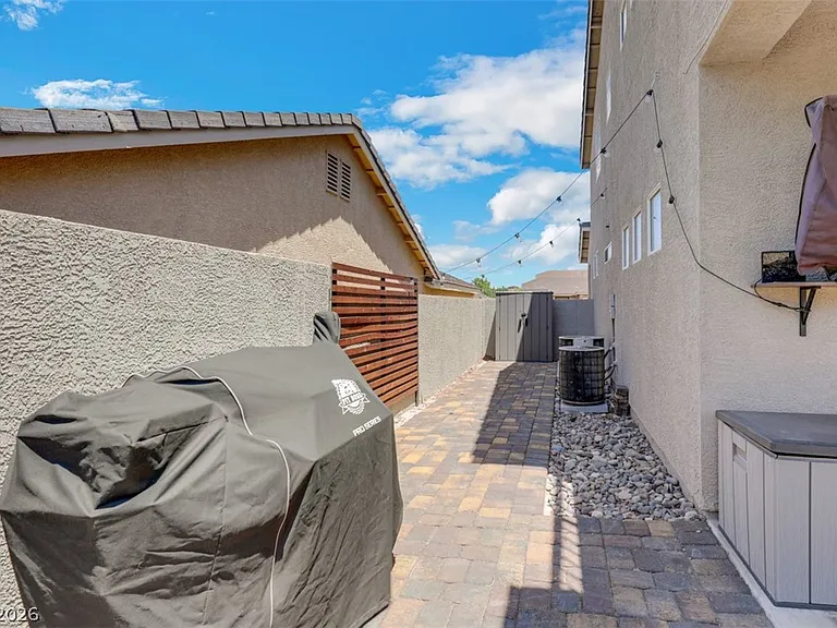 71 La Laguna St — Photo 43