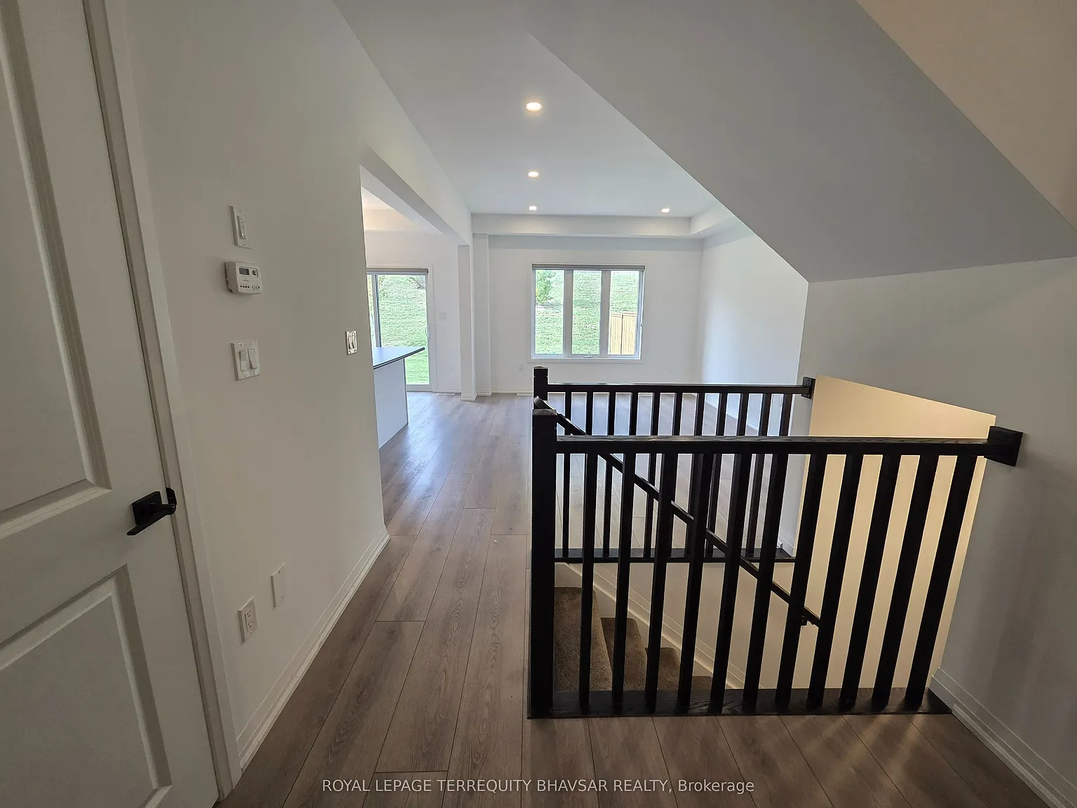 4 bed, $2,850 — Photo 4