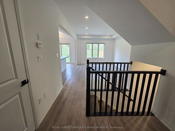 4th image of 4552 Portage Rd #8