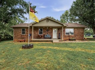 1288 New Grove Rd, Smiths Grove, KY 42171