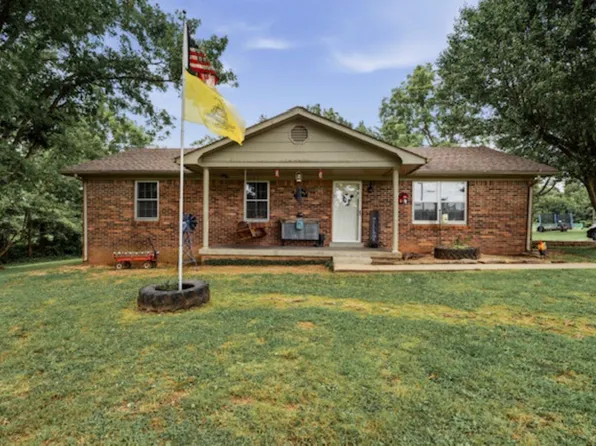 1288 New Grove Rd, Smiths Grove, KY 42171